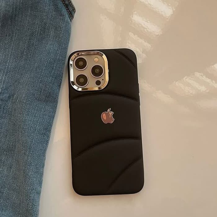 Premium Puffer Case for iPhone – Black — ছবি 3