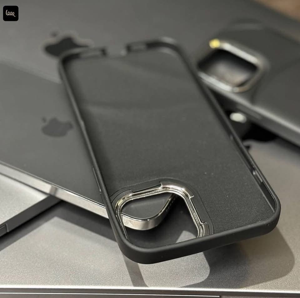 Premium Puffer Case for iPhone – Black — ছবি 4